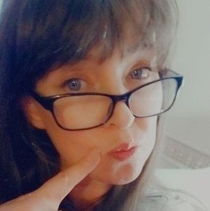 Meet your Posher, Katrina